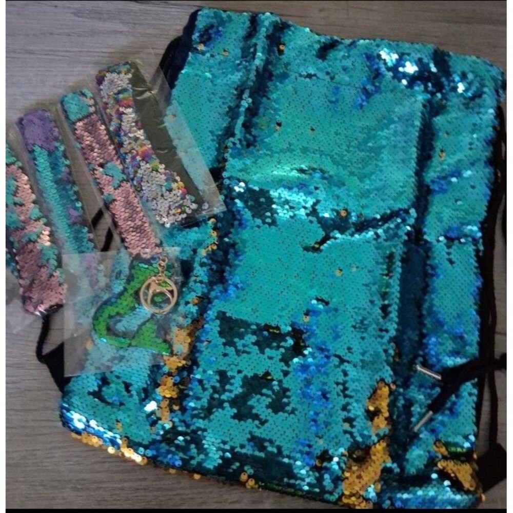 Winmany Mermaid Sequin Drawstring Backpack Glittering Reversible 6 piece lot